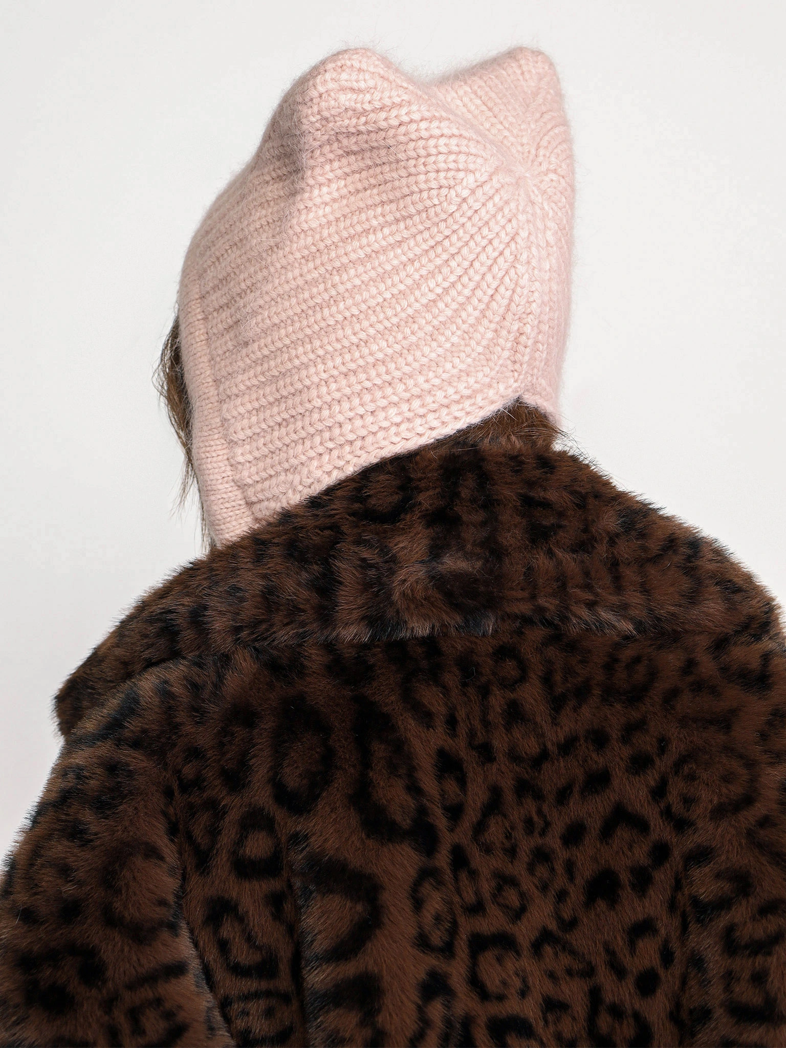 Шапка с ушками на подкладке в ассортименте